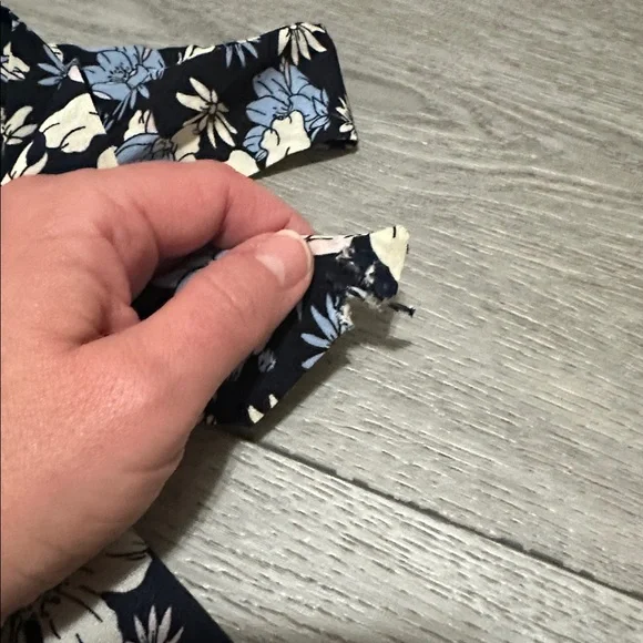 Navy and Cream Floral A-Line Skirt size XS - Picture 3 of 8